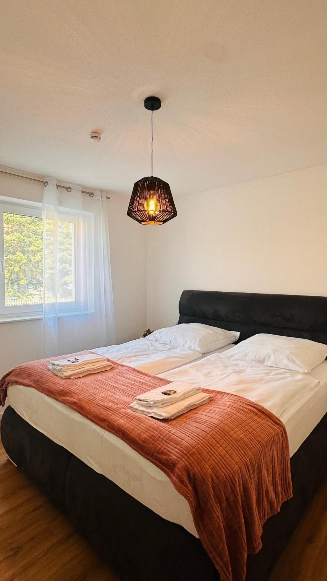 Amao-Pearl I Comfort Suite I 94Qm I Kingsize-Bett I Exklusiv Mit Balkon & Tiefgarage I Aufzug Offenbourg Extérieur photo