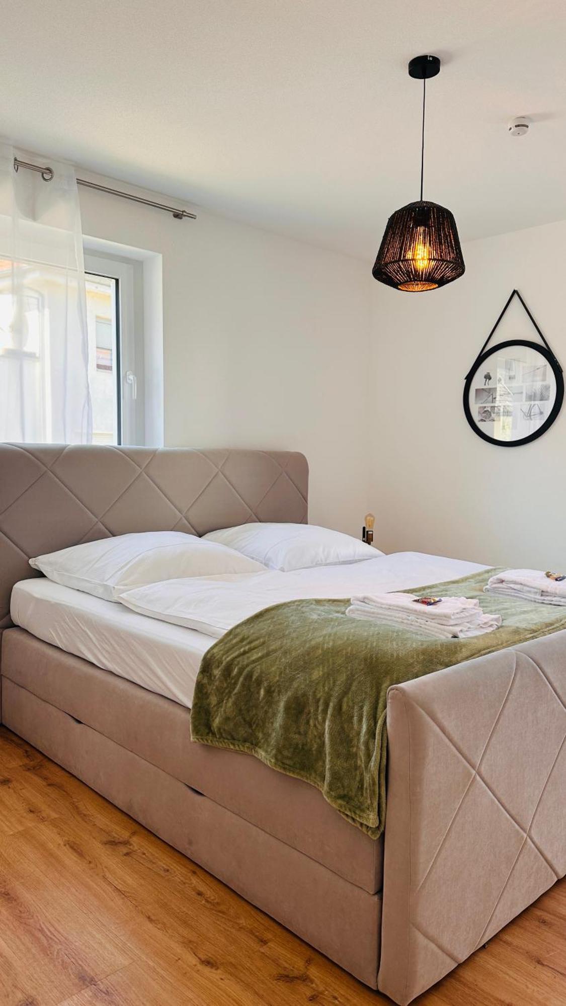 Amao-Pearl I Comfort Suite I 94Qm I Kingsize-Bett I Exklusiv Mit Balkon & Tiefgarage I Aufzug Offenbourg Extérieur photo